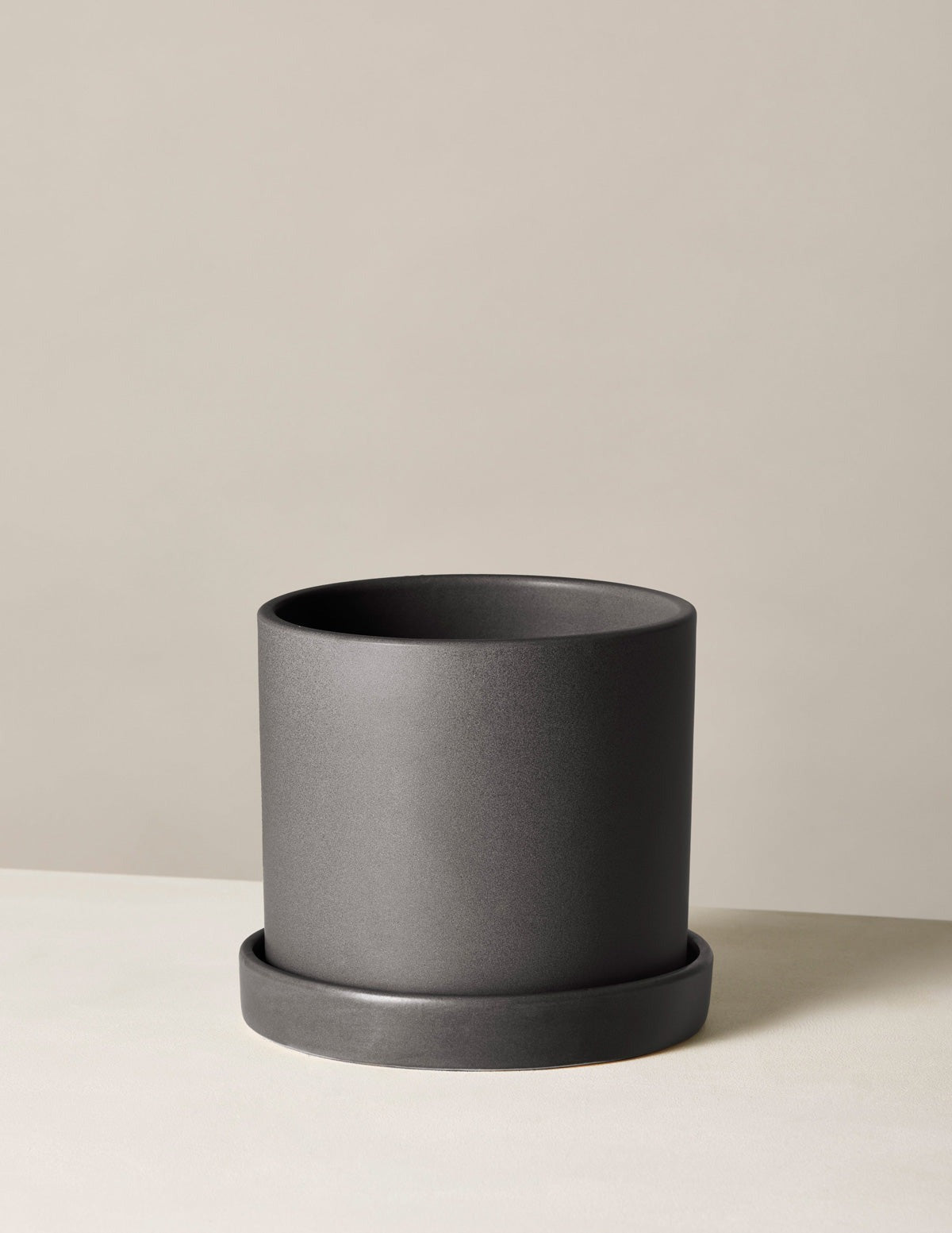 Hyde Planter (LGL)